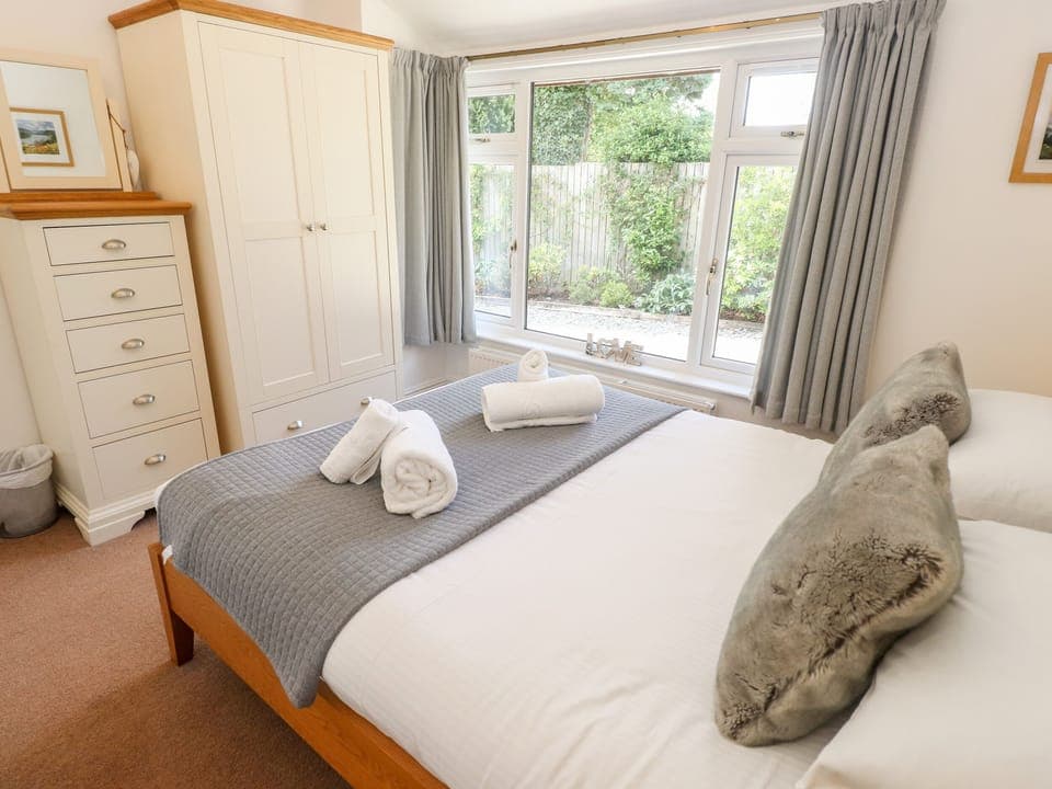 3 bedrooms, individually decorated, individually furnished, free WiFi