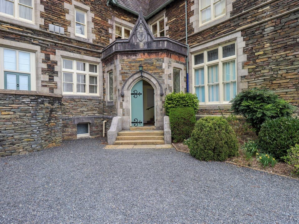 Cottage | Exterior detail