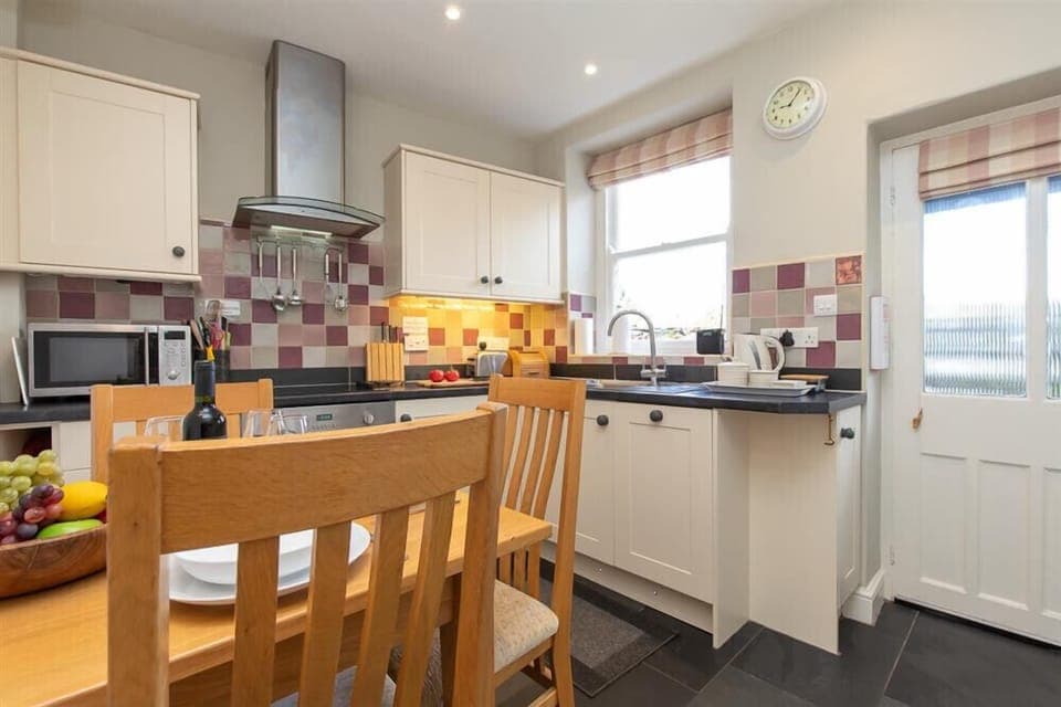 Fridge, dishwasher, cookware/dishes/utensils