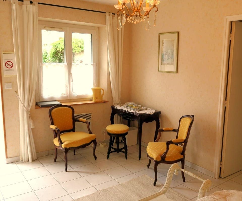 Superior Double Room, Ensuite, Garden View (Le Colombier) | Laptop workspace, free WiFi, bed sheets