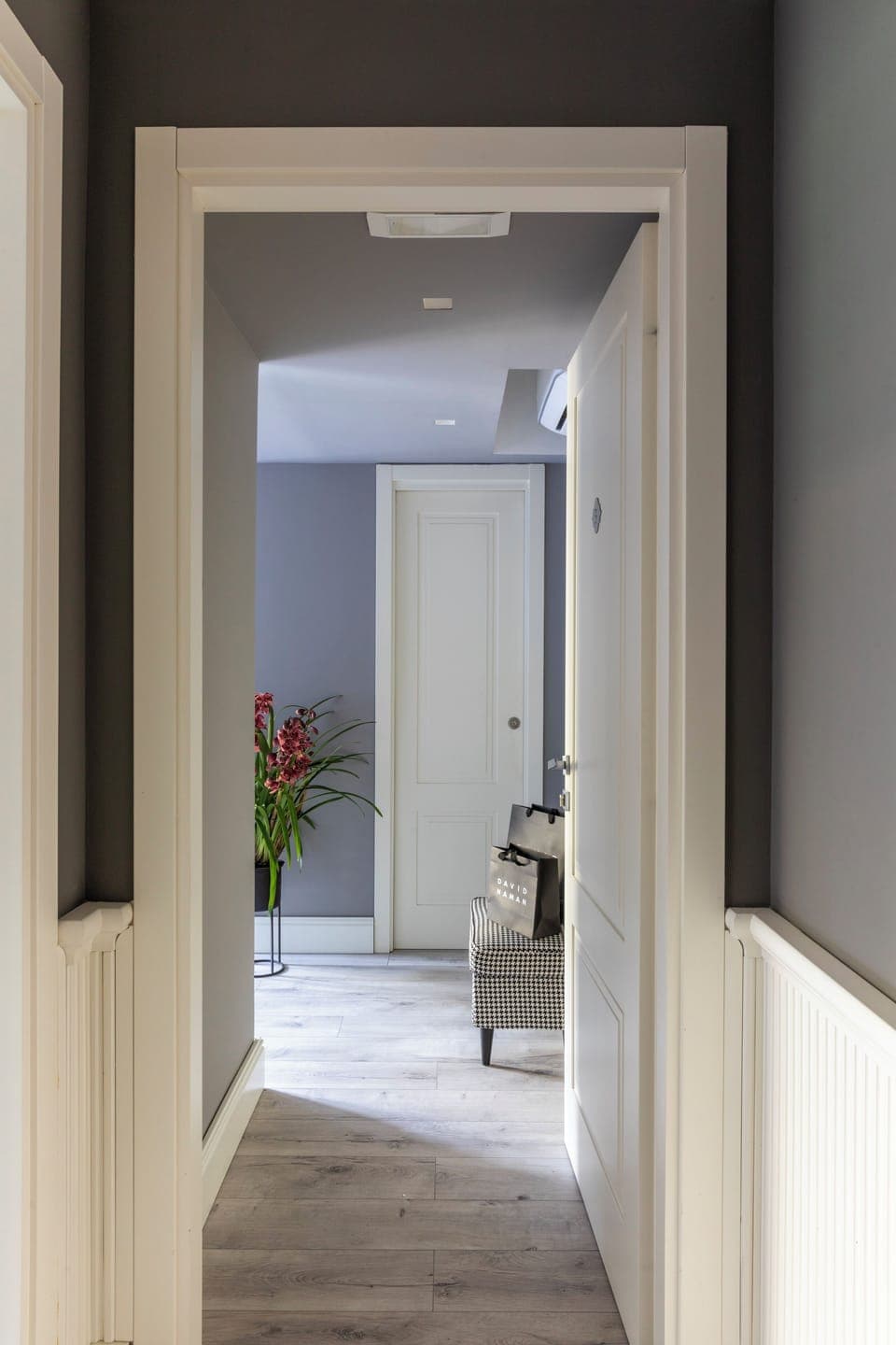 Deluxe Room | In-room safe, desk, blackout drapes, iron/ironing board