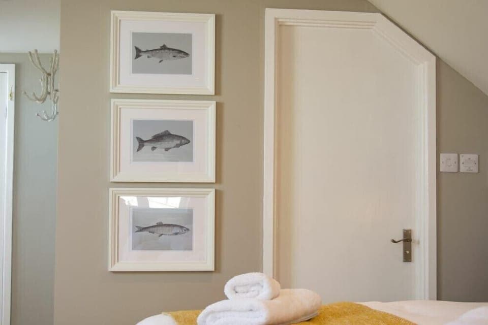 4 bedrooms, individually decorated, individually furnished, free WiFi