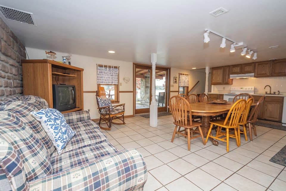 House (3 Bedrooms) | Property amenity