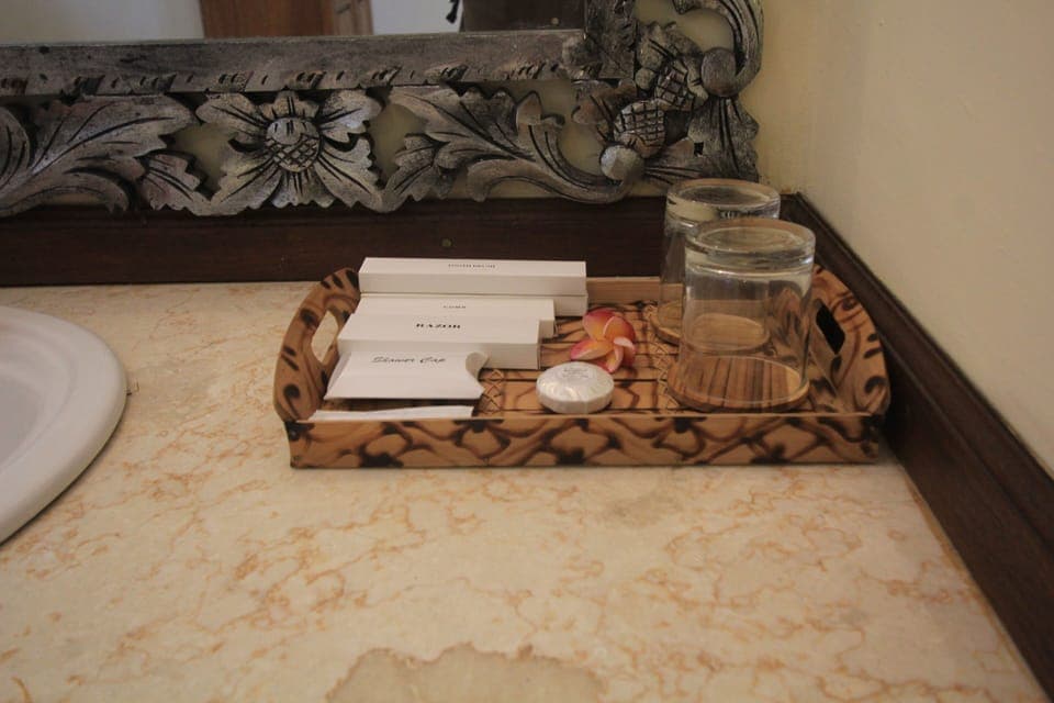 Bathroom amenities