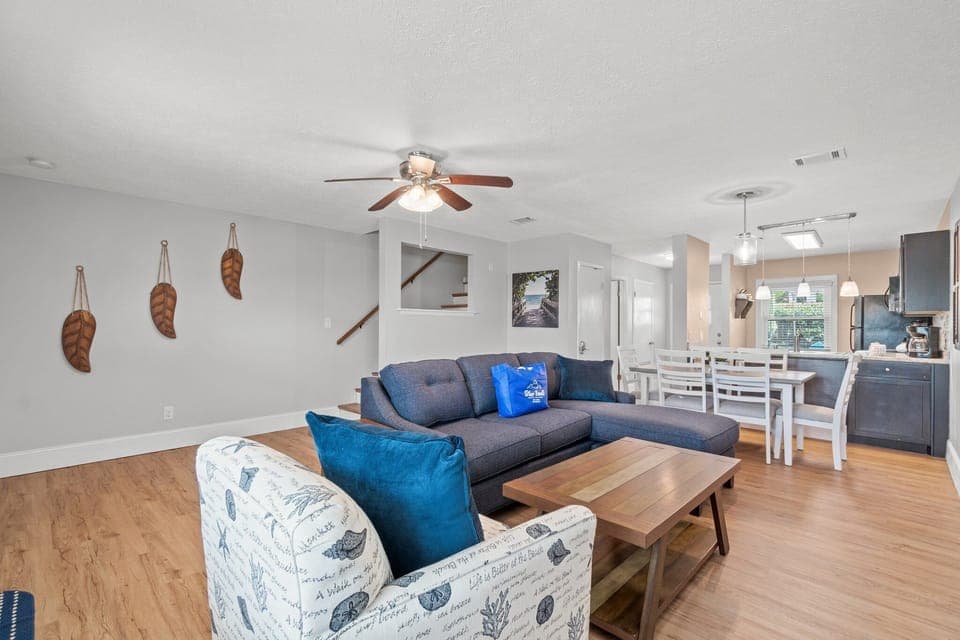 Cottage, Multiple Beds, Balcony, Ocean View | Living area | 40-inch TV with digital channels