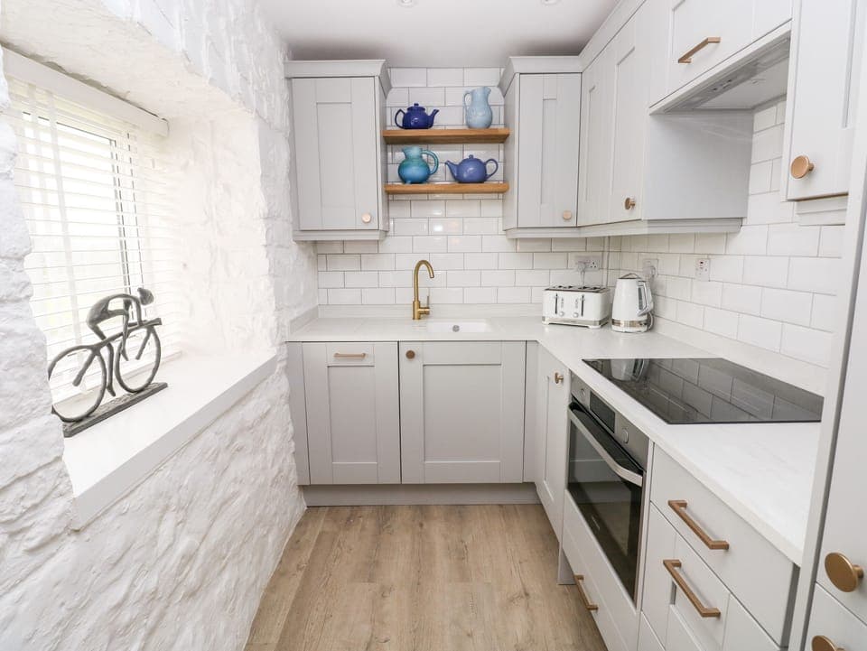 Fridge, dishwasher, electric kettle, toaster