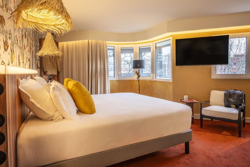 Chambre Deluxe | In-room safe, soundproofing, free WiFi, bed sheets