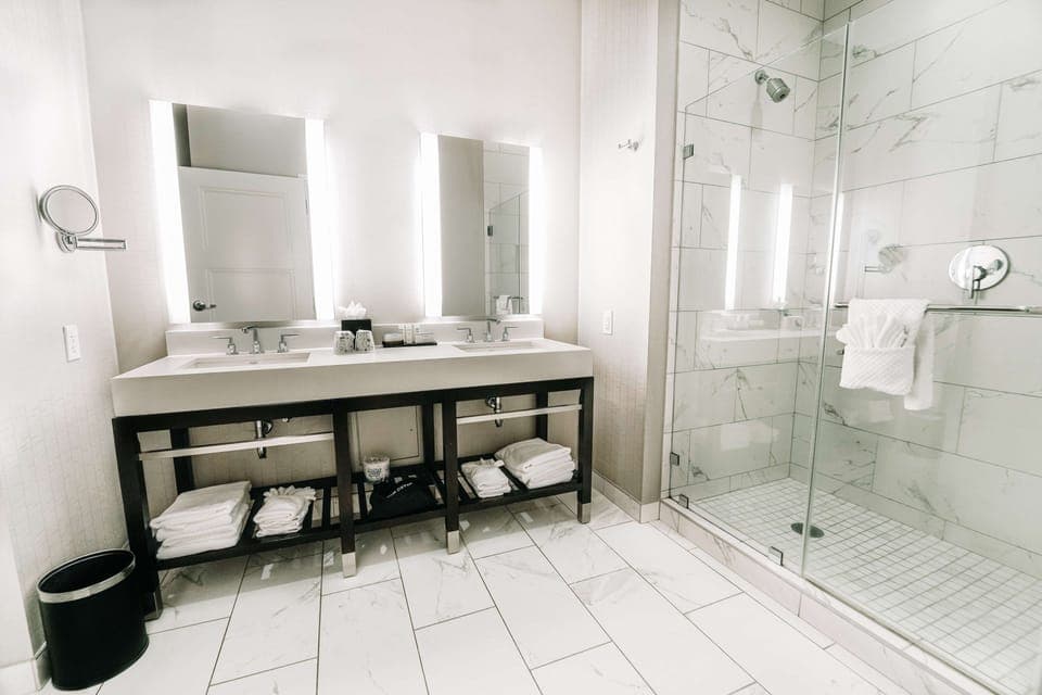 Bathroom shower