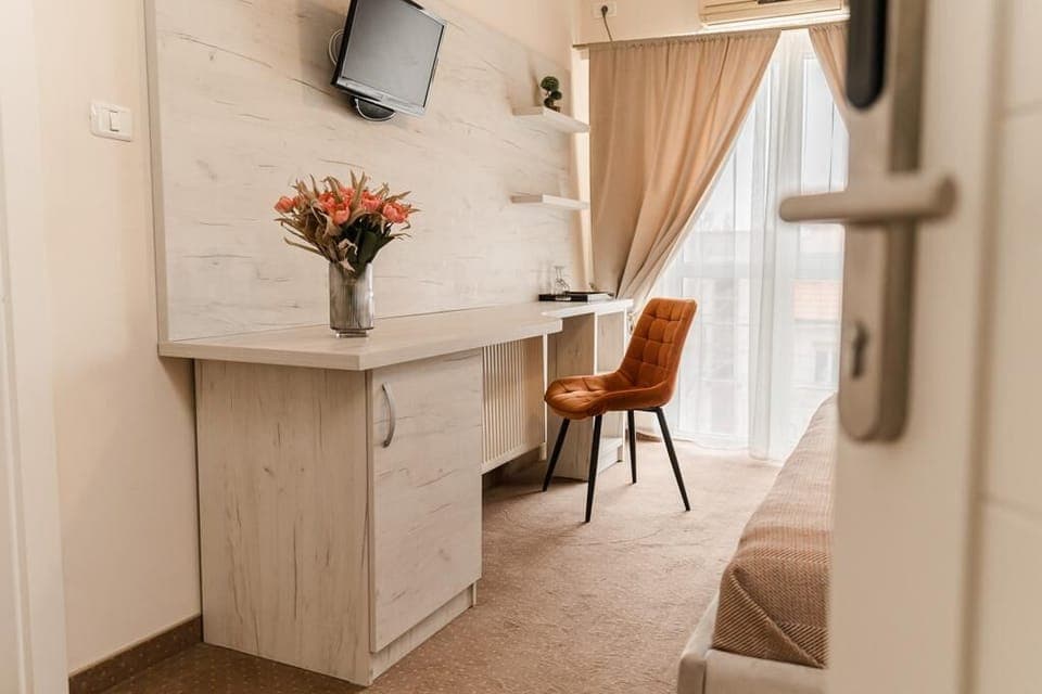 Double or Twin Room | Hypo-allergenic bedding, desk, laptop workspace, blackout drapes