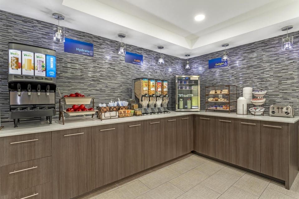 Free daily buffet breakfast