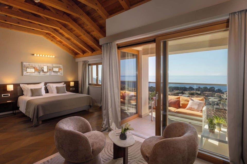 Superior Suite | Premium bedding, minibar, in-room safe, individually decorated