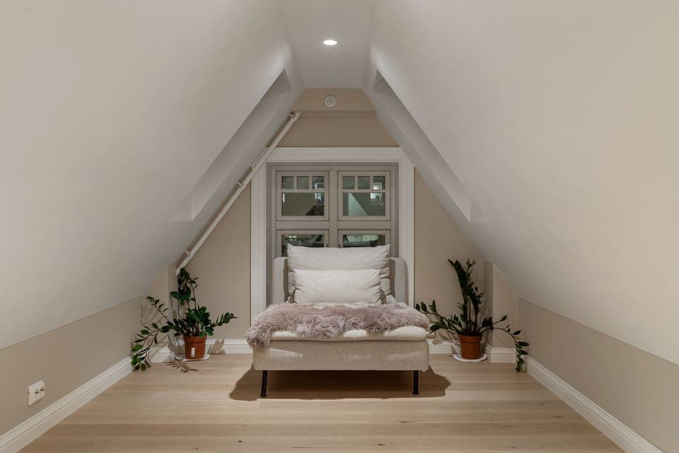 Premium Apartment, 3 Bedrooms, 2 Bathrooms, City View | Living area | TV