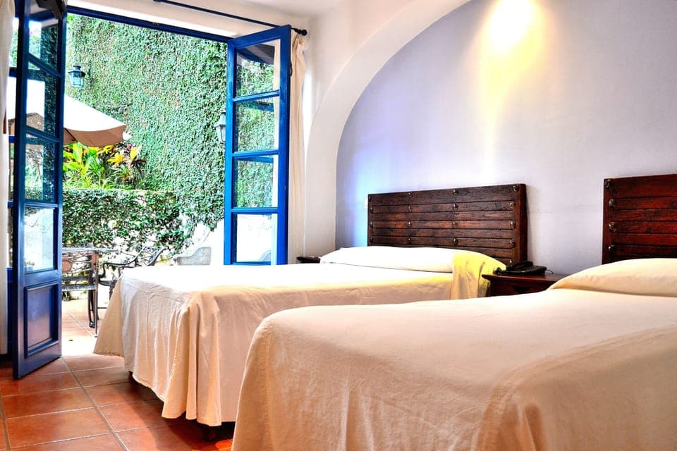 Suite | In-room safe, desk, free cribs/infant beds, free WiFi