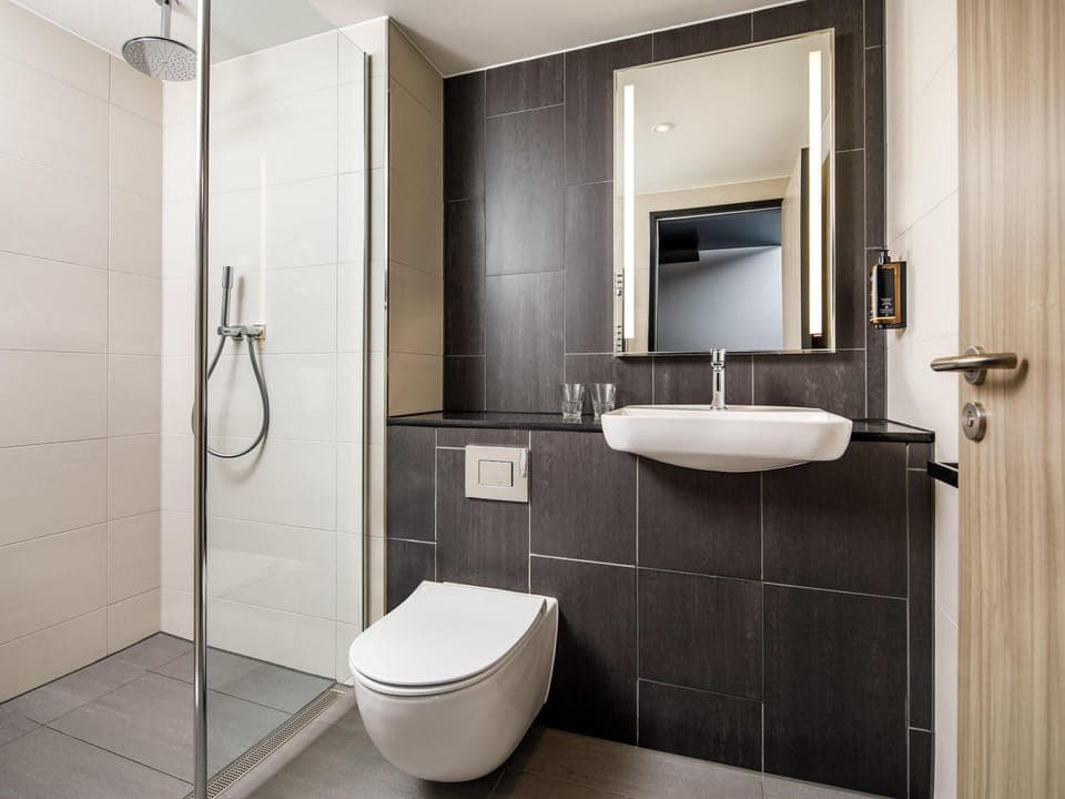 Minibar, in-room safe, desk, laptop workspace