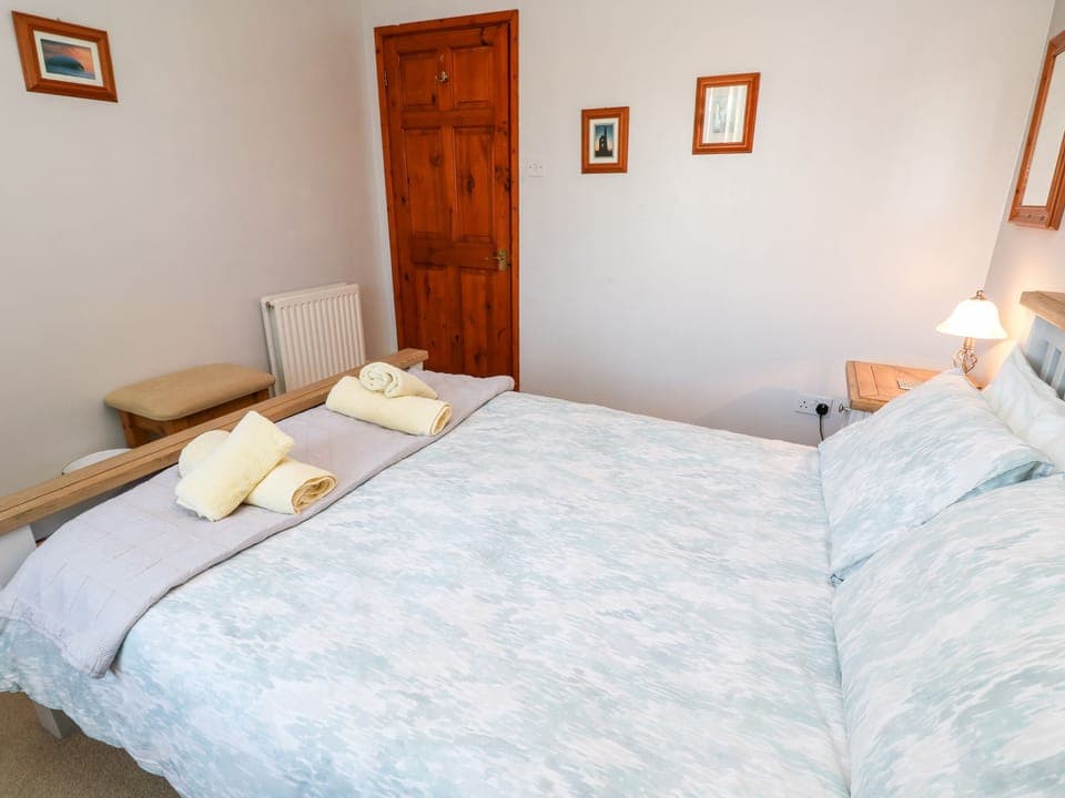 2 bedrooms, individually decorated, individually furnished, free WiFi