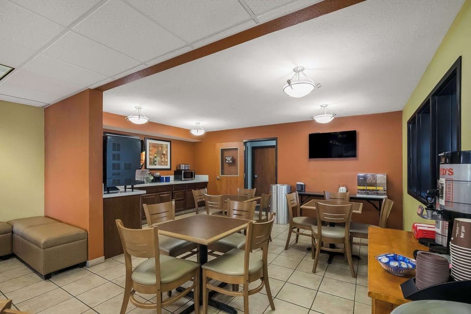 Free daily on-the-go breakfast