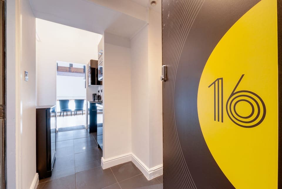 Premium Studio | Individually furnished, desk, iron/ironing board, free WiFi