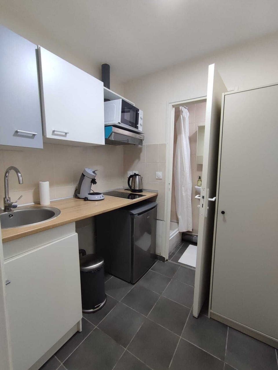 Double Room with Kitchenette | Private kitchen | Electric kettle