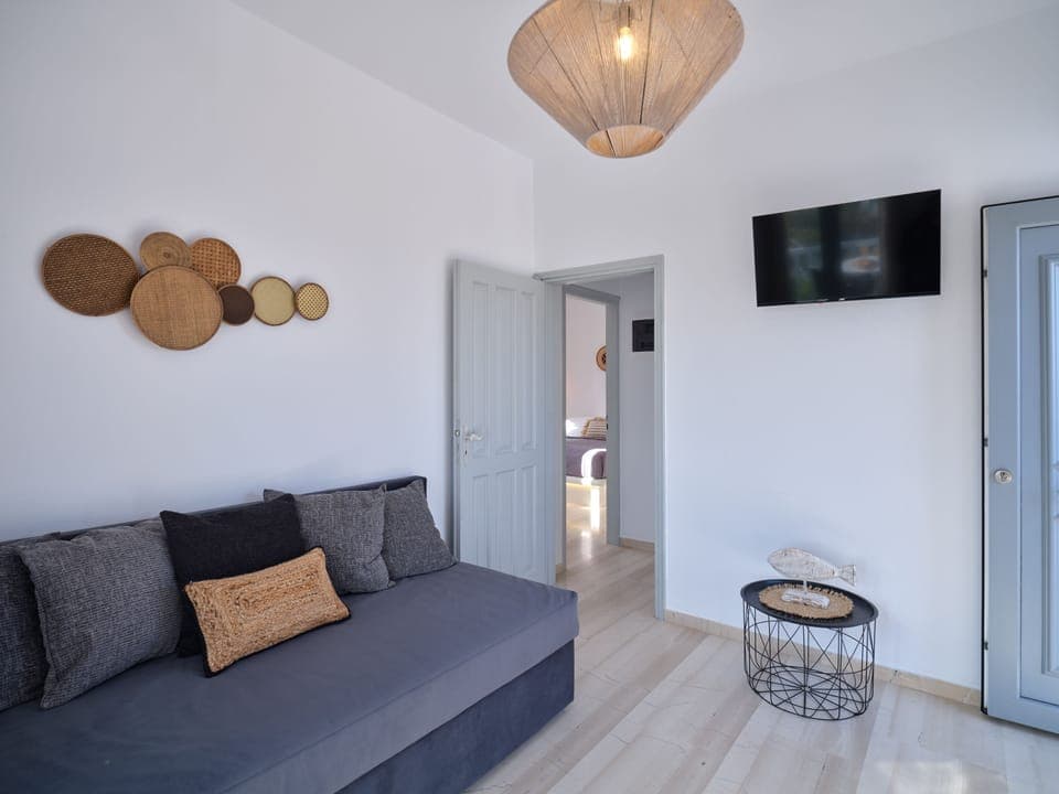 Deluxe Apartment, 1 Bedroom, Sea View | Premium bedding, in-room safe, soundproofing, free WiFi