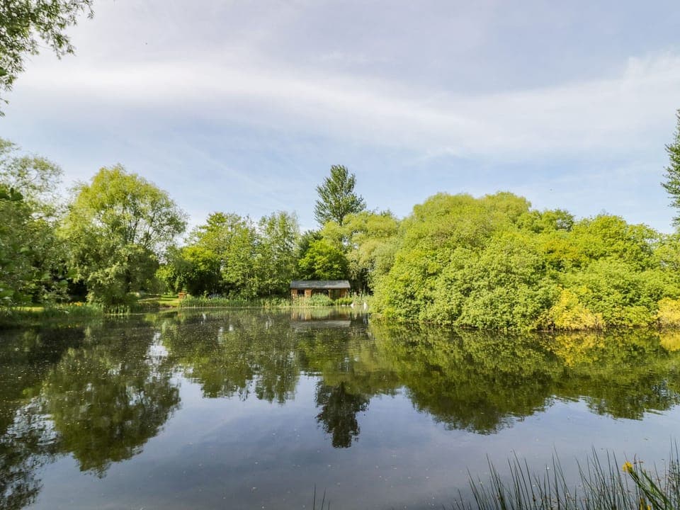 Cottage | Property grounds