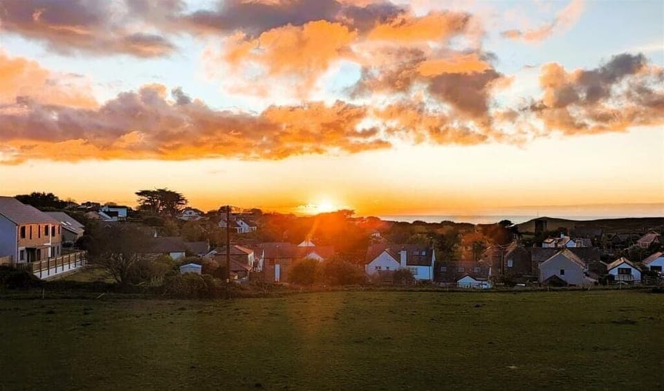 Cottage | Miscellaneous