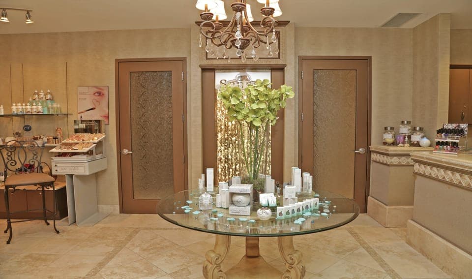 Couples treatment rooms, sauna, body treatments, hydrotherapy