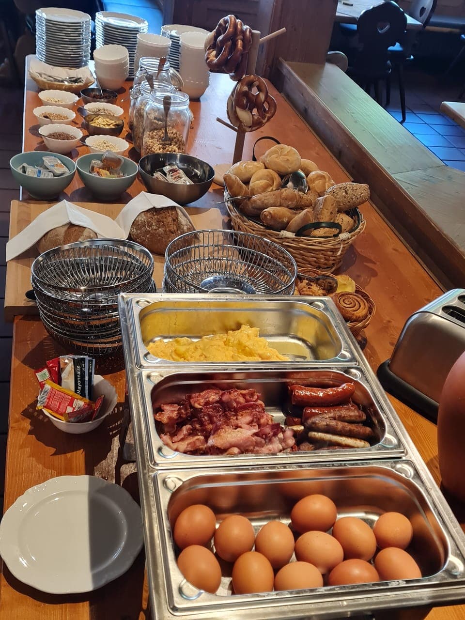 Daily buffet breakfast (EUR 15 per person)