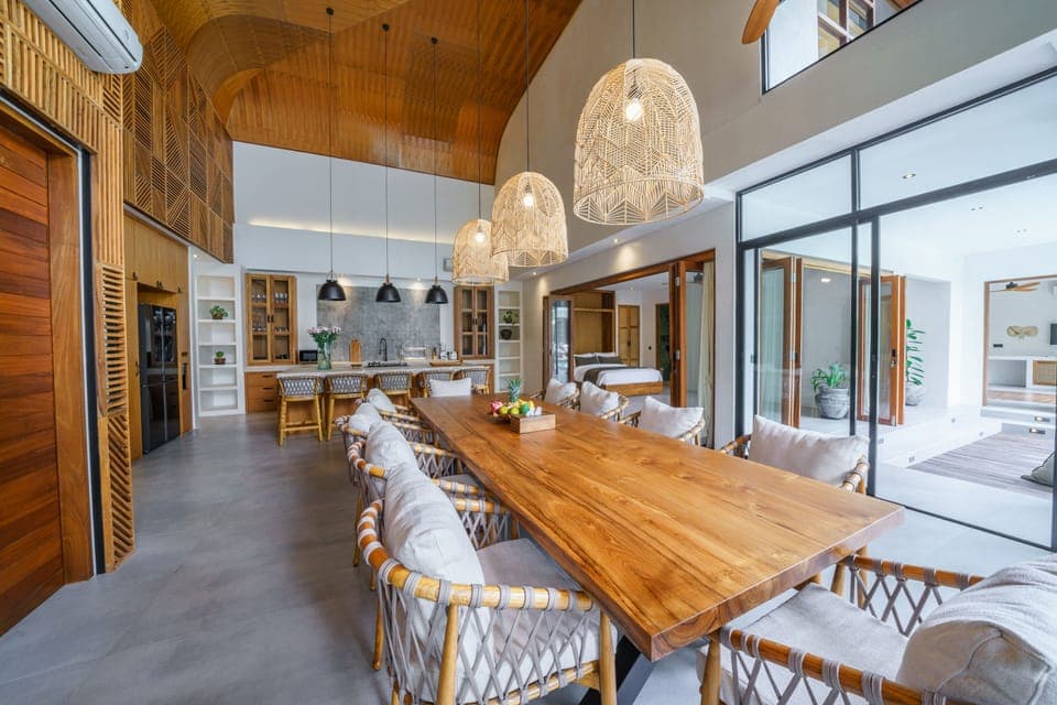 Luxury Villa, 5 Bedrooms | Living area