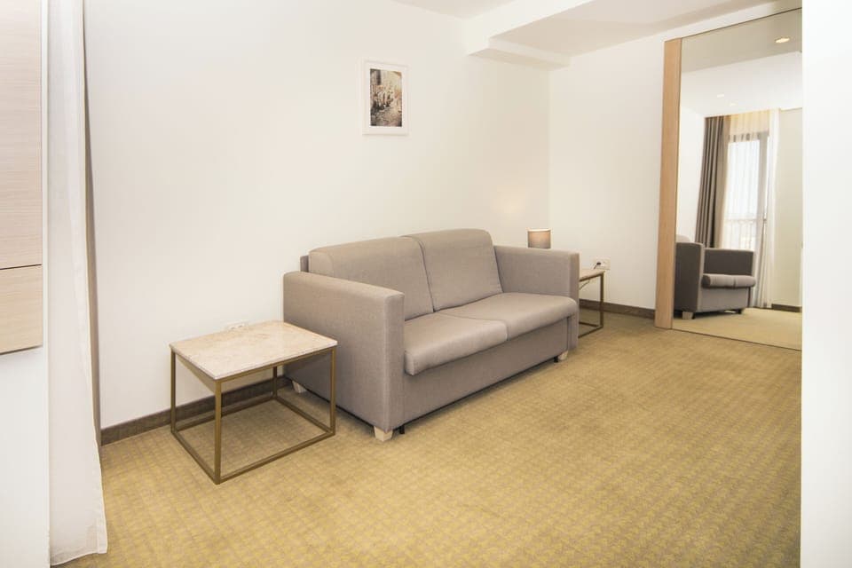 Superior Studio | Frette Italian sheets, premium bedding, down comforters