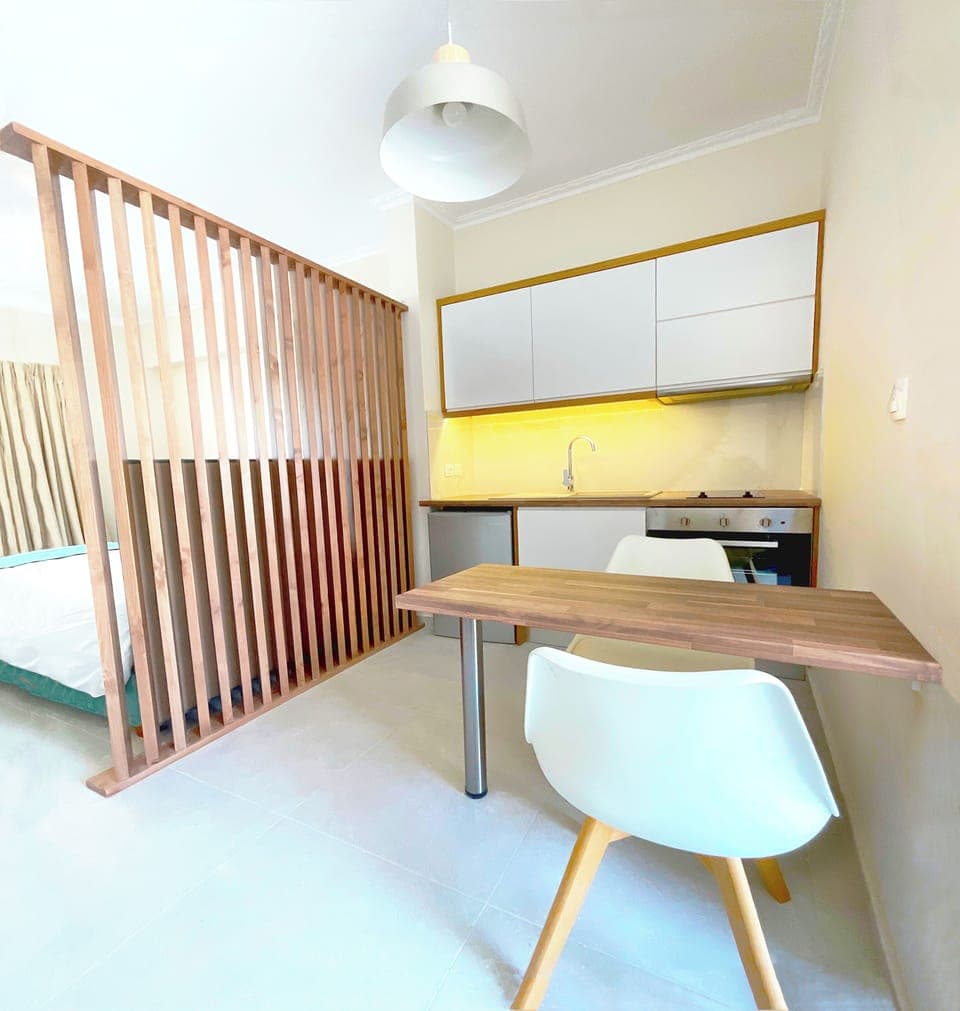 Apartment, 1 Bedroom, Smoking, Balcony | Dining