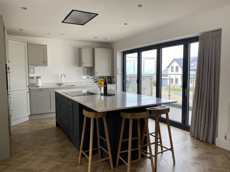 Fridge, dishwasher, electric kettle, toaster