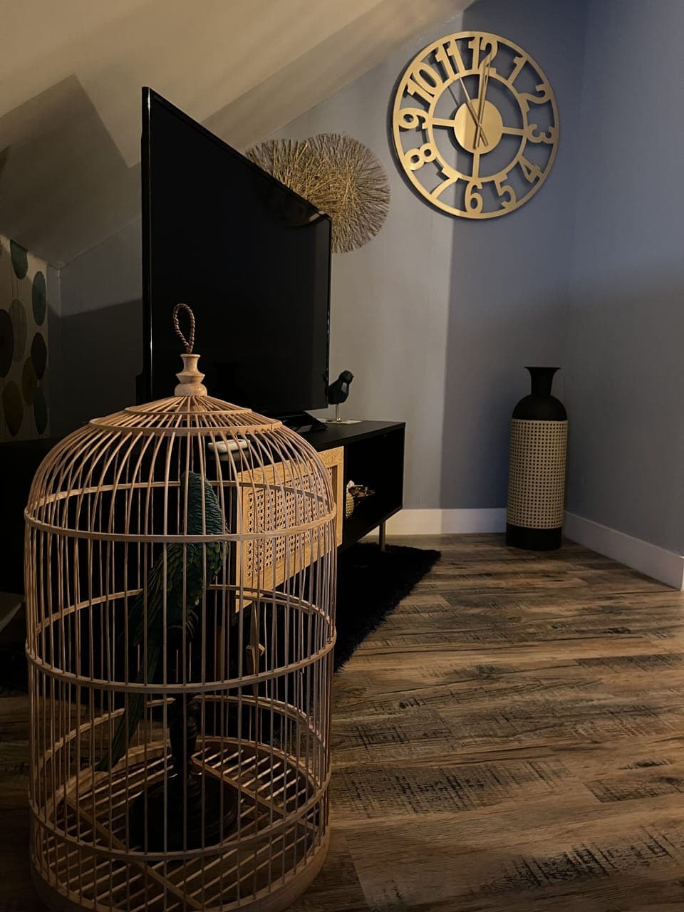 Comfort Room | Individually decorated, individually furnished, free WiFi, bed sheets