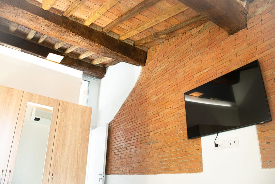 Comfort Room | Premium bedding, free WiFi