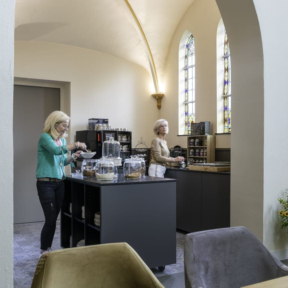 Daily local cuisine breakfast (EUR 25 per person)