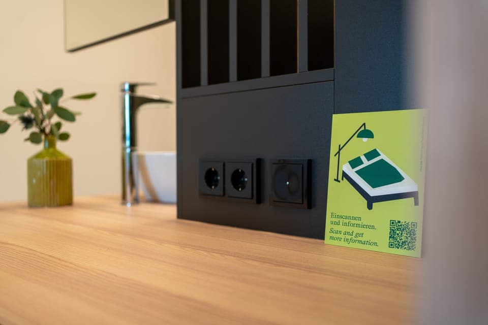 80-cm Smart TV with digital channels, TV