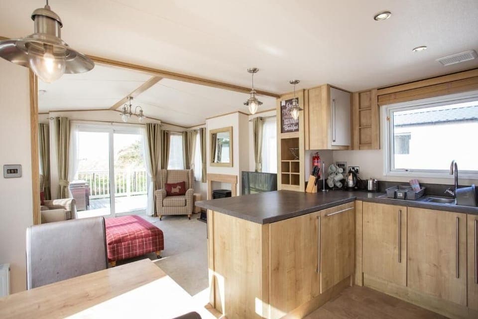 Indulgent 6 Berth Caravan | Living area