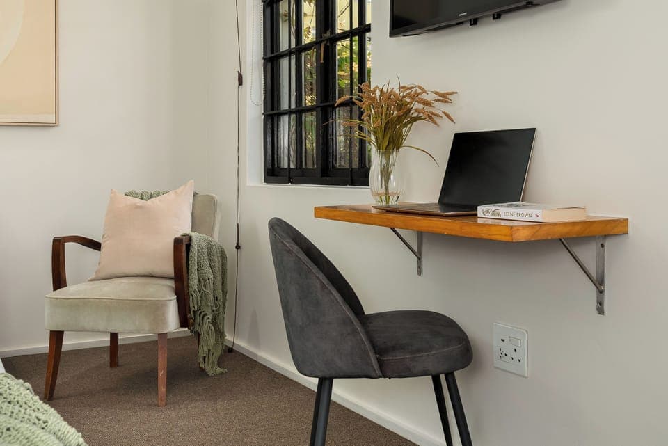 Standard Room, 2 Twin Beds | In-room safe, free WiFi, bed sheets