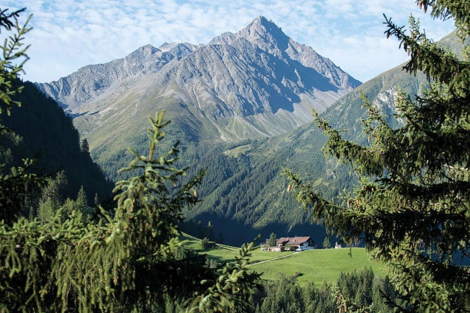 Comfort Double Room | In-room safe, blackout drapes, soundproofing, iron/ironing board