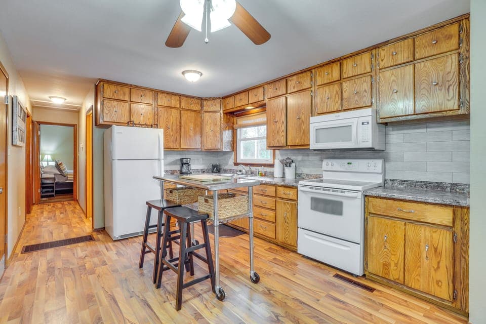 House (3 Bedrooms) | Interior