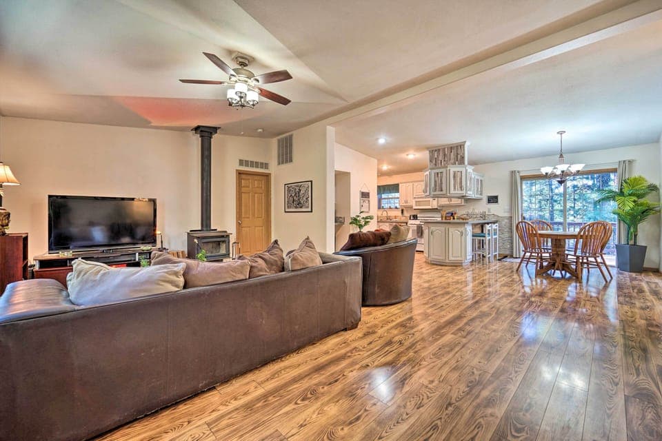 House (3 Bedrooms) | Interior