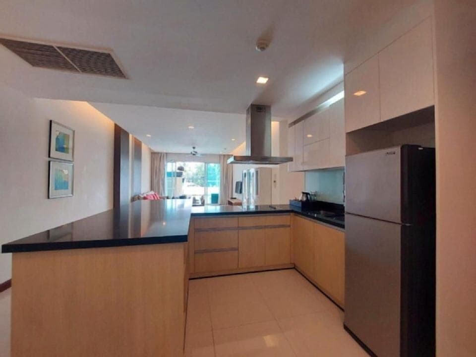 Deluxe 2 Bedroom Garden Pool Suite | Private kitchen | Fridge, microwave, toaster, cookware/dishes/utensils