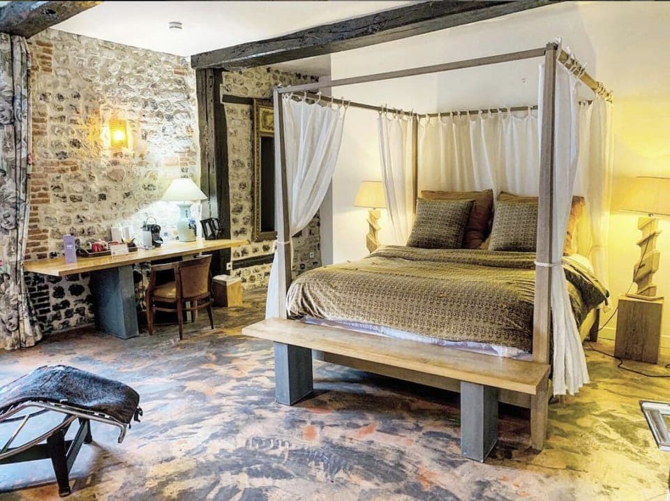 Deluxe Suite, Garden View | Premium bedding, individually decorated, individually furnished