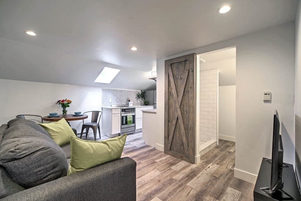 Apartment (1 Bedroom) | Interior
