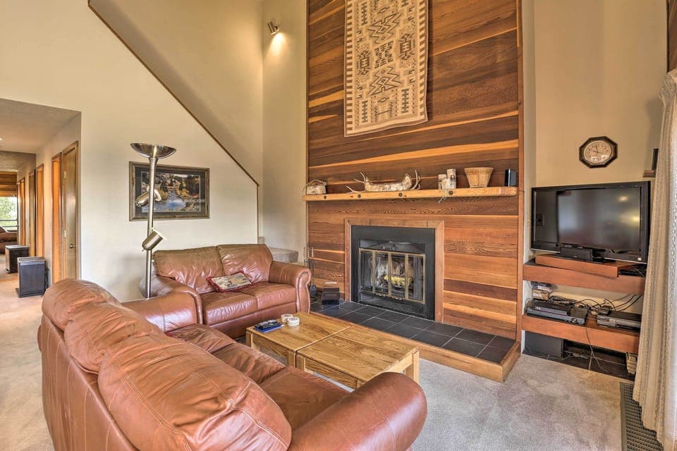 Apartment (3 Bedrooms) | Front of property