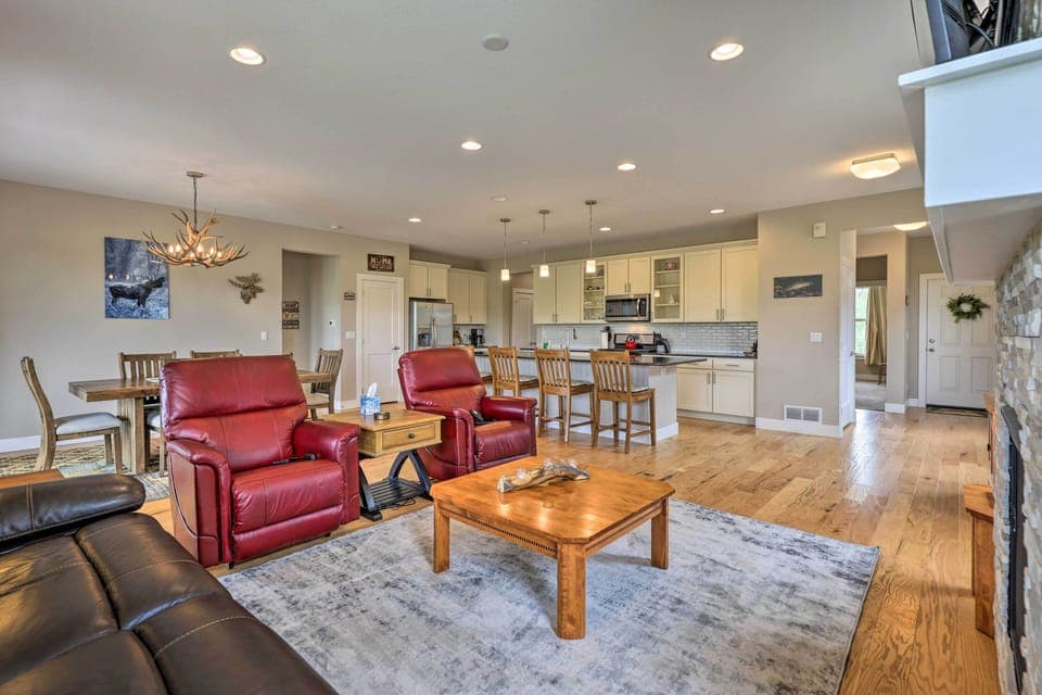 House (2 Bedrooms) | Interior