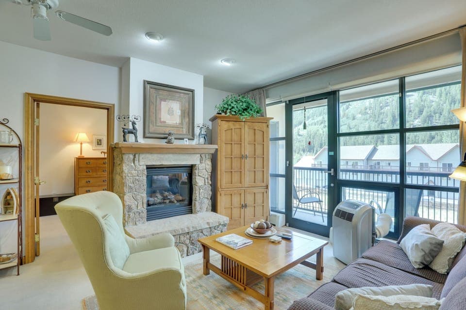 Apartment (2 Bedrooms) | Front of property