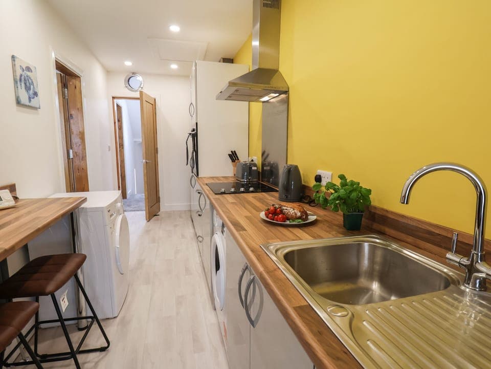 Fridge, dishwasher, electric kettle, toaster