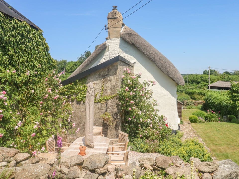 Cottage | Property grounds