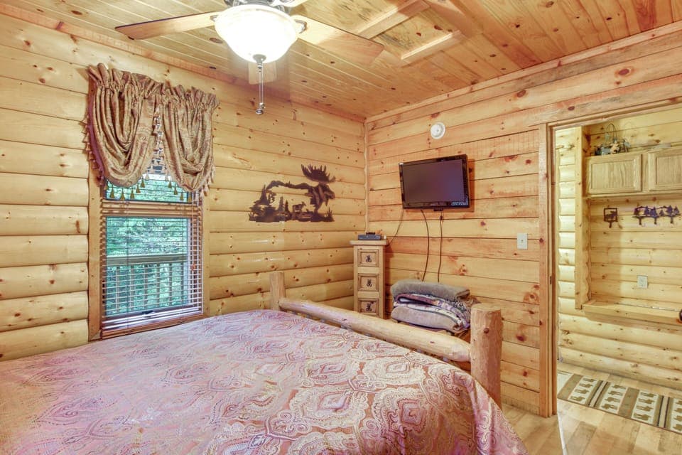 House (2 Bedrooms) | Interior