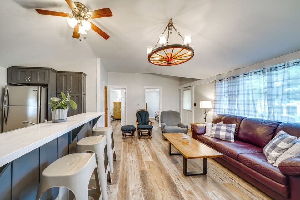 House (4 Bedrooms) | Interior